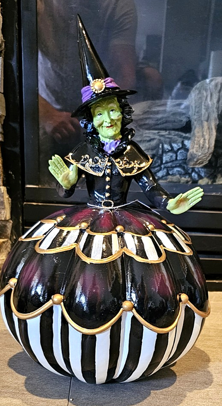 Eerie Charm Wicked Witch Figurine/Statue 16" Tall New